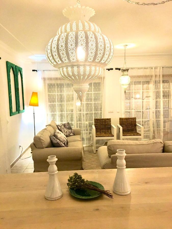 Villa Med - Private Pool, Garden, Sun All Day, Stunning Views Albufeira Exteriör bild